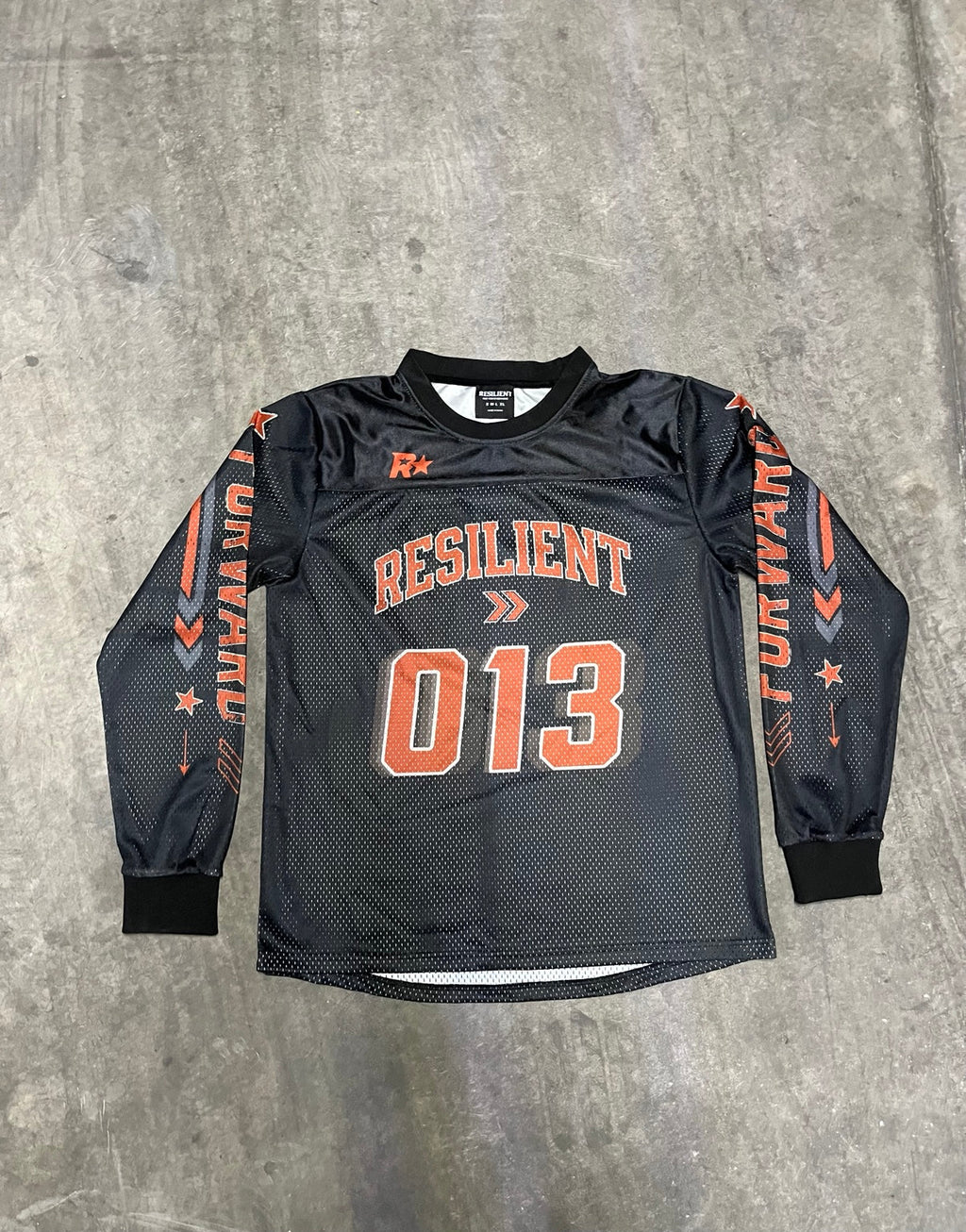 RESILIENT Racing 013 — frente
